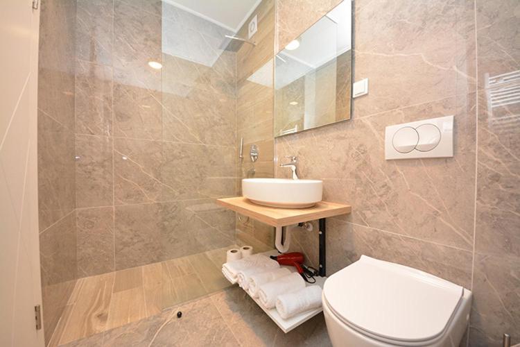 Miss Saray Apartment Сараево Екстериор снимка